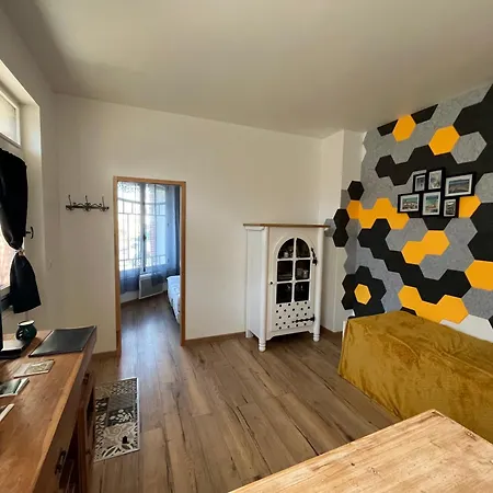 Σπίτι διακοπών Maison De 300 M De La *